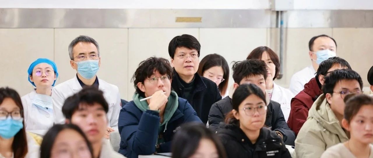 院领导开学首日深入课堂听课并督导教学工作